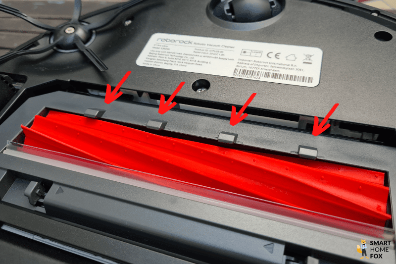 Пупырышки на нижней стороне Roborock S7 Pro Ultra видны на снимке крупным планом